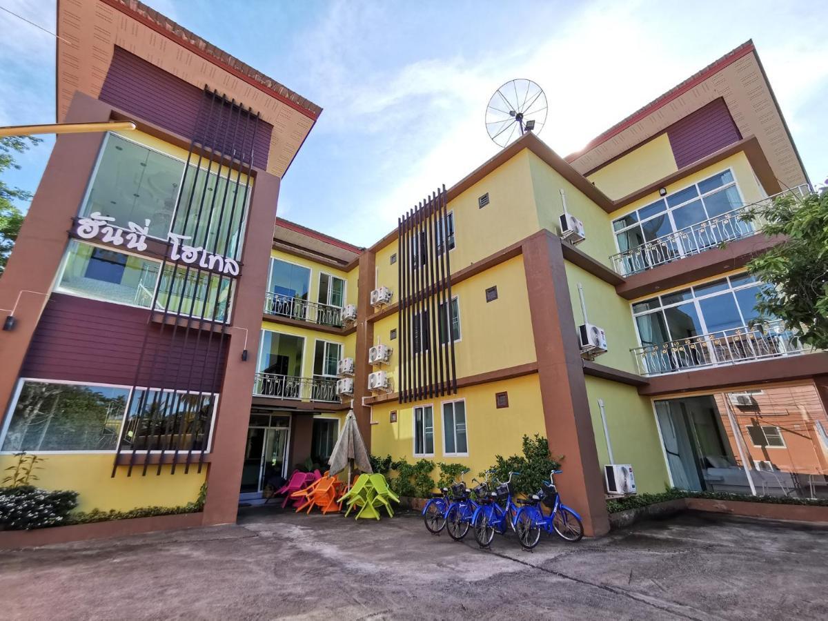 Honey Hotel Chiang Saen Exterior photo